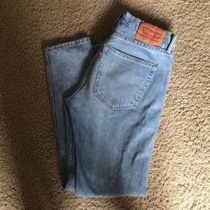 512 Levi’s jeans